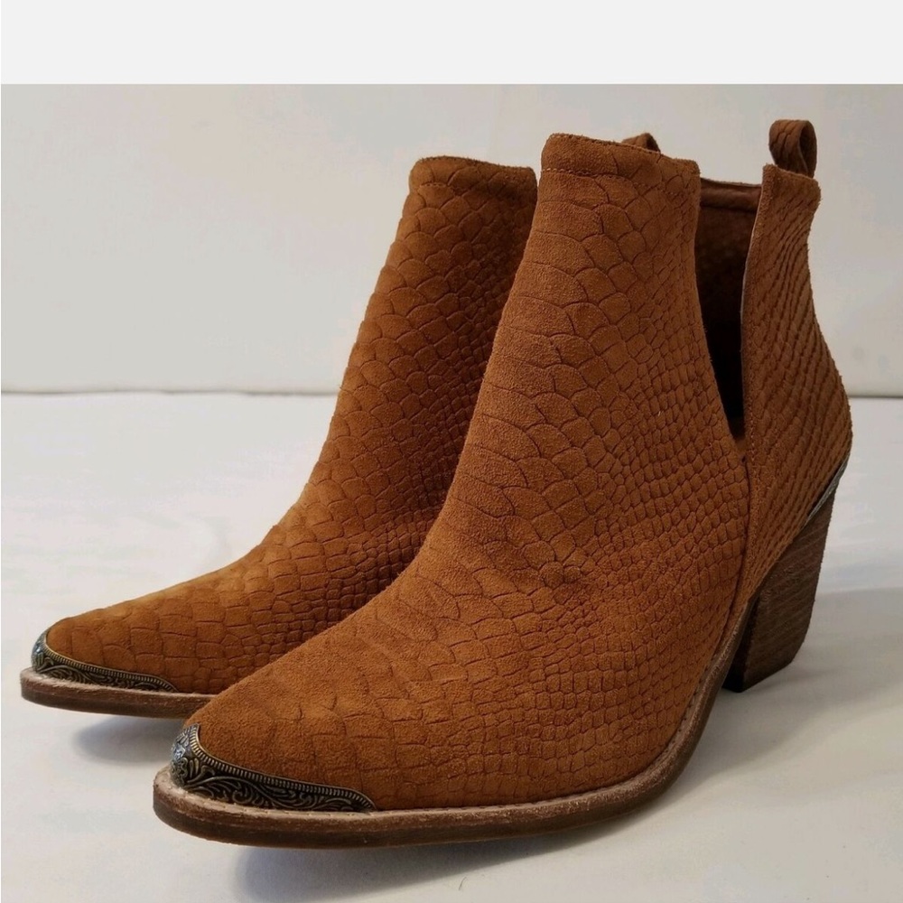 Jeffrey Campbell Brown Textured Women's Ankle Boots - Picture 2 of 11